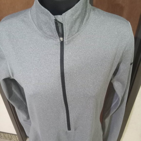 Nike Half Zip W/Thumb Holes - Picture 2 of 5